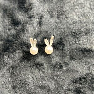 Elegant Silver Easter Bunny Pearl Earrings